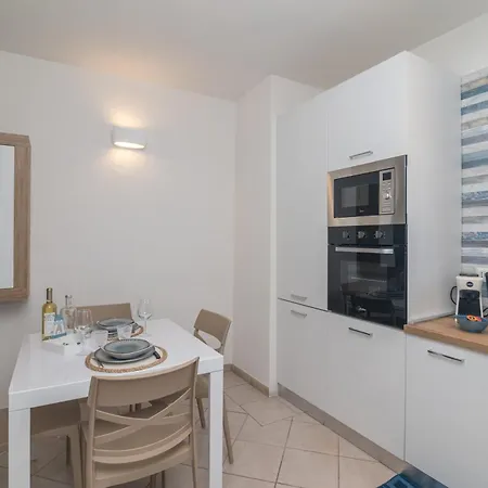 Apartment Bilo Elena